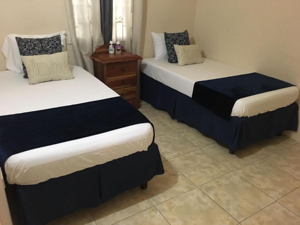 Williams Oasis Apartment Falmouth Bagian luar foto